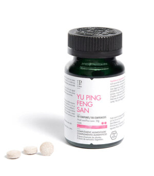You Ping Feng San renforce l’immunité et l’énergie de défense contre les agressions climatiques extérieures et les infections respiratoires, arrête la transpiration.