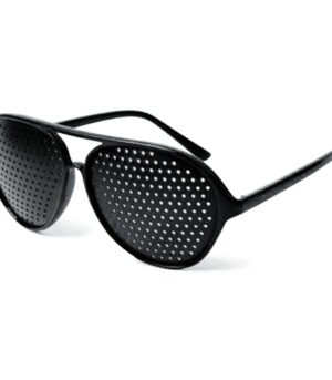 Lunettes à trous en plastique adaptées pour les personnes atteintes de défaut visuels, pour contribuer au bon fonctionnement général des muscles oculaires et à la vitalité des yeux.